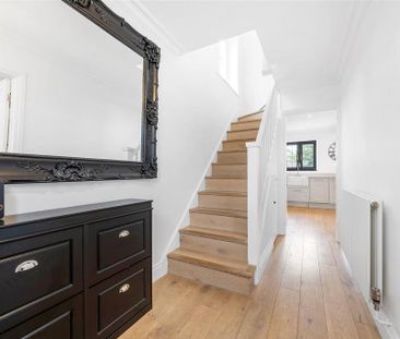 3 bedroom semi-detached house to rent - Photo 3