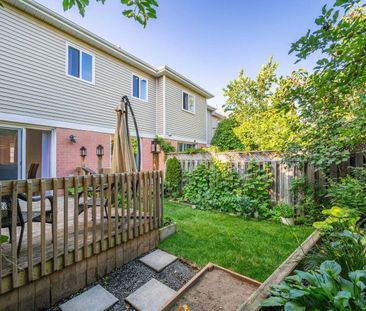 For Lease - 39 Ross Linton Drive, Aurora, Ontario - Photo 5