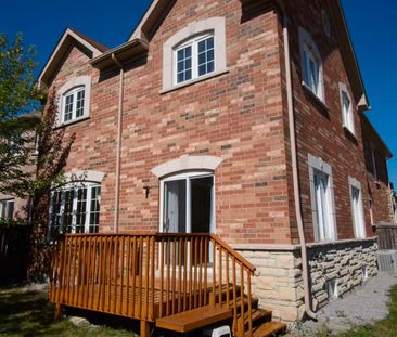 For Lease - 23 Escapade Drive, Richmond Hill, Ontario - Photo 1