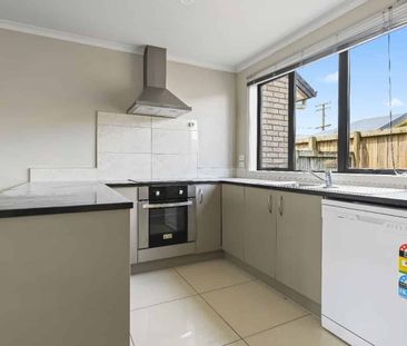 Walk to Uni! - Photo 3