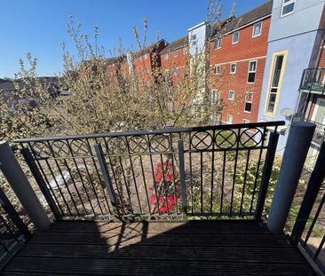 2 bedroom flat to rent - Photo 6