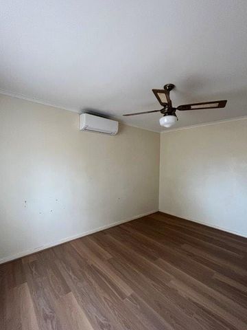 28 Stirling Drive - Photo 2