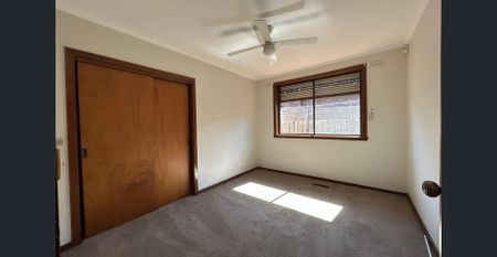 Space, Security and Location - Photo 2