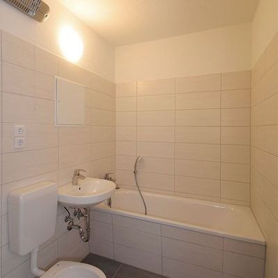 4-Raum-Wohnung Am Hohen Ufer 12 - Photo 1