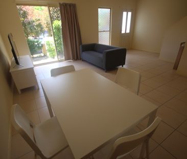3/24 Brisbane Street, St Lucia QLD 4067 - Townhouse For Rent | Domain - Photo 1