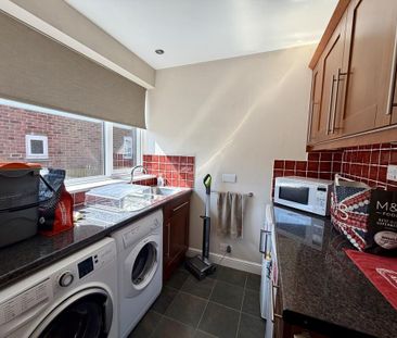 3 bedroom detached house to rent - Photo 4