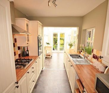 3 Bedroom Terraced To Let - Photo 6