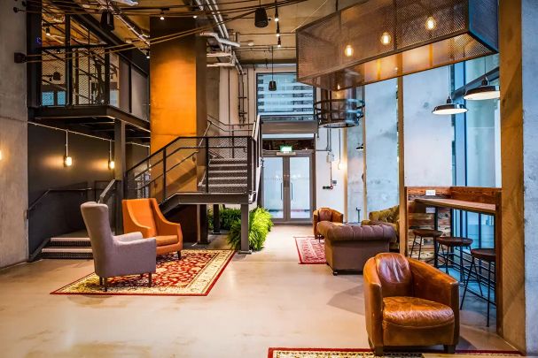 Silver Studio - Photo 1