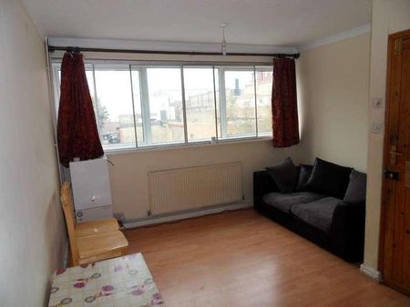 Martindale Road, Hounslow, TW4 - Photo 2