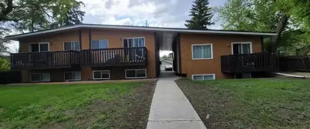 In Suite Laundry! 2 Bedroom 6-Plex in Highland Green!! | 6328 59 Ave, Red Deer - Photo 1
