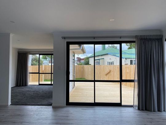 Near new family home - Available Soon! - Photo 1