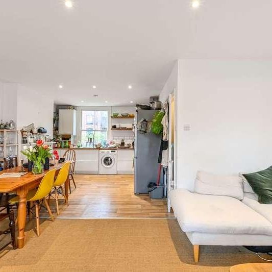 Clapton, Clapton, E5 - Photo 1