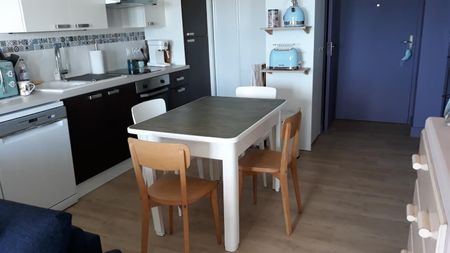 Location Appartement 2 pièces Meublé 38m² GRANVILLE 50400 - Photo 3