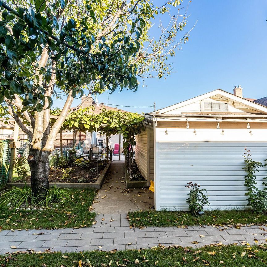 For Lease - 24 Clarion Road Unit# Bsmt, Toronto, Ontario - Photo 1