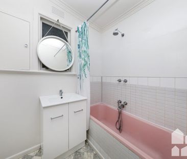 Large Yard In Well Loved Location! - Photo 6