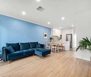 Stunning Tri Level Townhouse - Photo 1