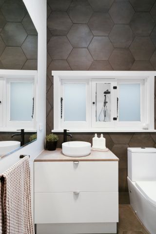 Thinking of selling? Contact our agent - Photo 3