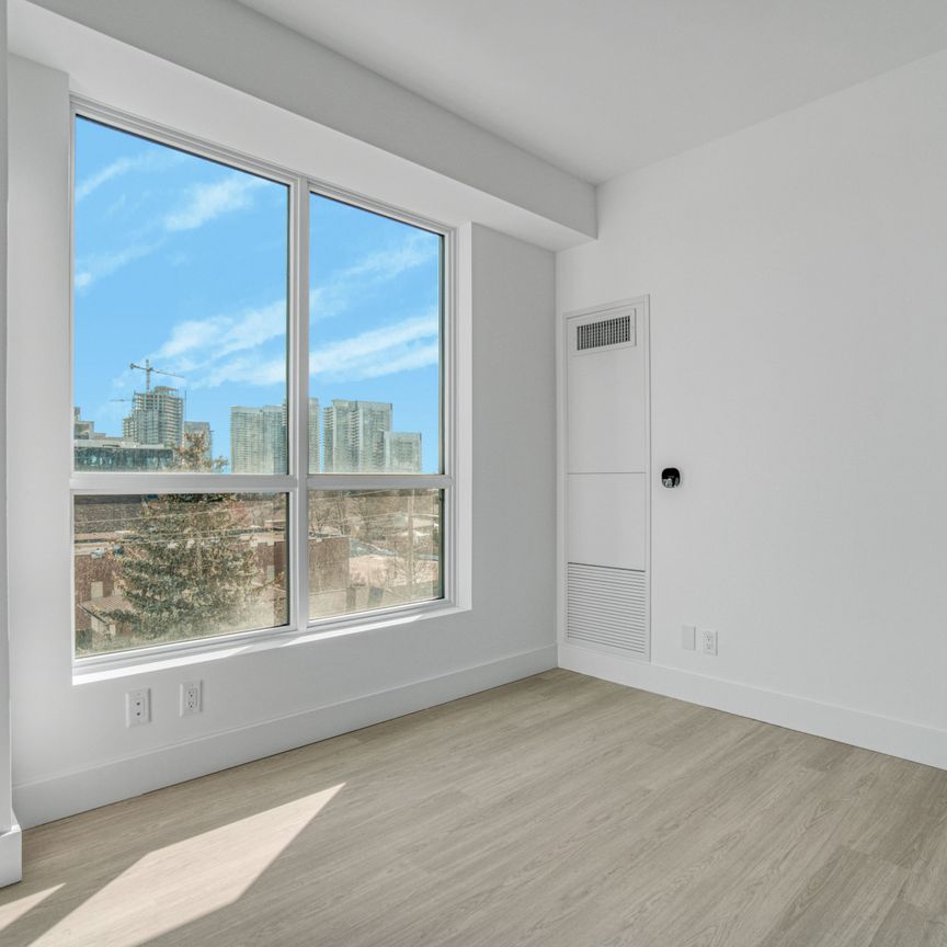 For Lease - 6 Greenbriar Road Unit# 523, Toronto, Ontario - Photo 1