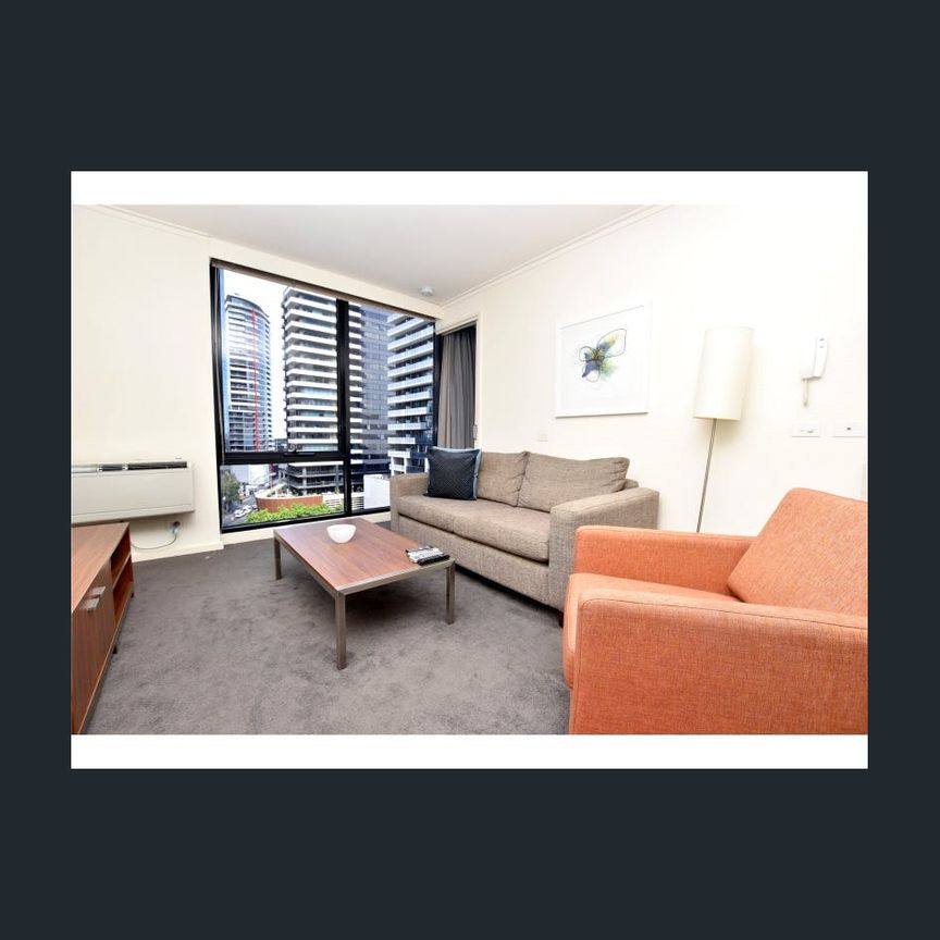 Fully furnished 1 bedroom apartment in Southbank - Photo 1