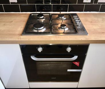 5 bedroom maisonette to rent - Photo 4