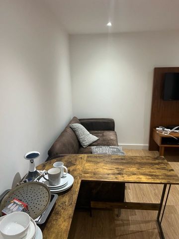 1 Bed Flat, Commercial St, M15 - Photo 2