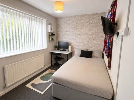 25 Langdale Gardens, Leeds, LS6 4HA - Photo 3