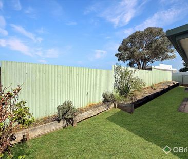 Great Two Bedroom Unit in Quiet Location - Photo 6