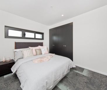 Modern two bedroom apartment - Photo 3
