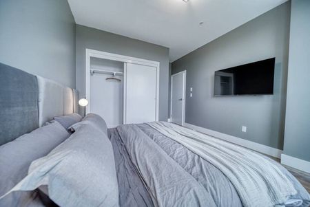 17 Avenue Southwest - Photo 5