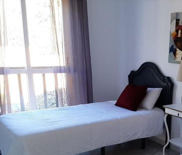 Luxury penthouse for rent in Nueva Andalucia, Spain - Photo 4