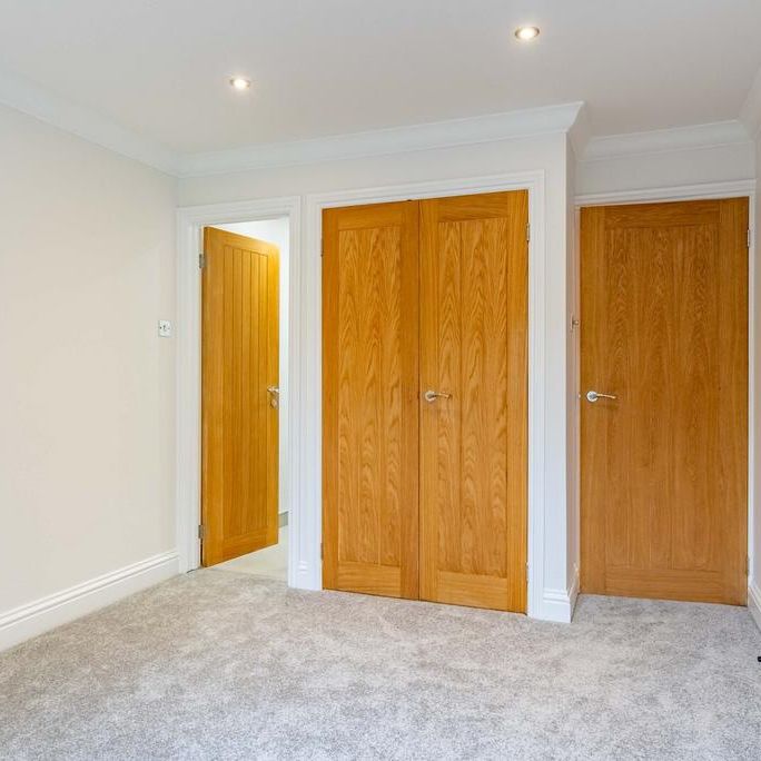 2 bedroom maisonette to rent - Photo 1
