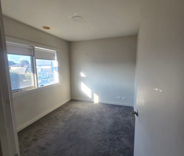 Oakleigh - Photo 3