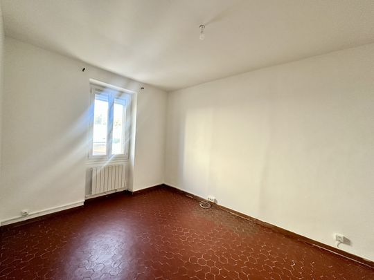 Location Appartement 2 pièces 42m² MARSEILLE 13ème - Photo 1