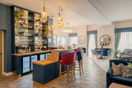 2 bedroom retirement property to rent - Photo 2