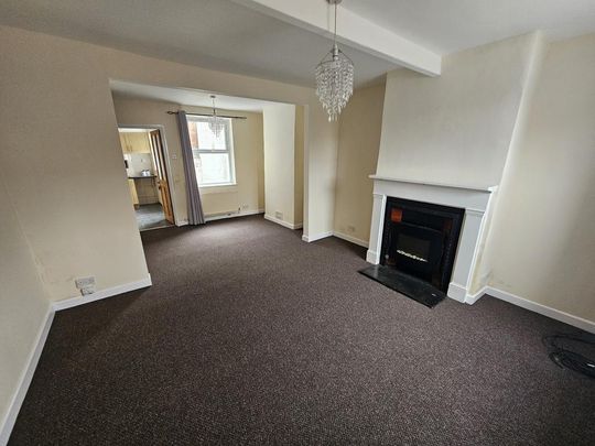 2 bedroom terraced house to rent - Photo 1