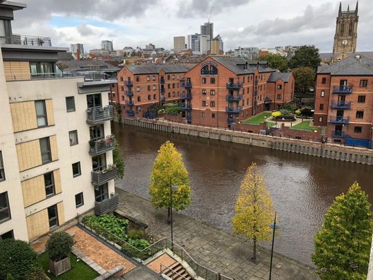 Regents Quay , Bowman Lane, Leeds - Photo 1