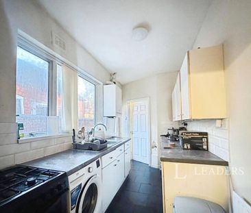 3 bedroom terraced house to rent - Photo 5