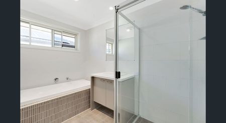 LARGE 4 BED + STUDY, FAMILY HOME - Photo 5