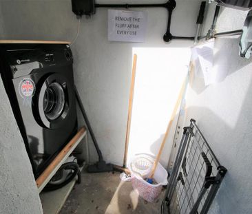 5 bedroom private hall to rent - Photo 2