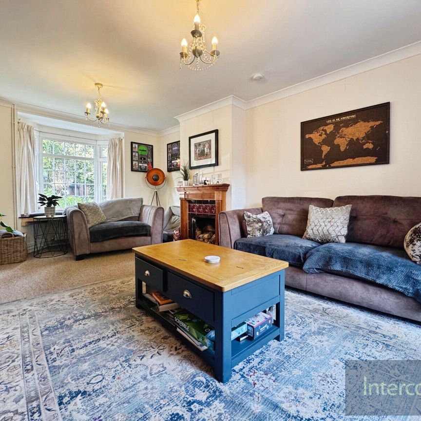 3 Bedroom Semi Detached House To Rent - Photo 1