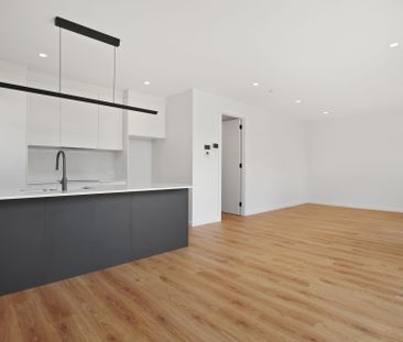 Modern, Fresh & Full of Style Three Bedroom Home! - Photo 6