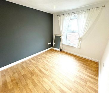 3 bedroom maisonette to rent - Photo 1