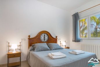 MORAIRA villa for rent with 4 bedroom garden and private pool