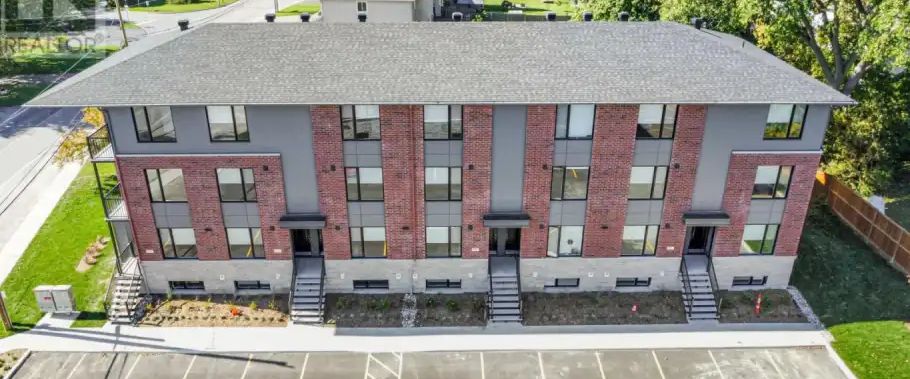 2 - 251 CASTOR STREET | 2 - 251 CASTOR STREET, Russell - Photo 1