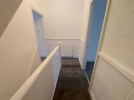4 bedroom terraced house to rent - Photo 3