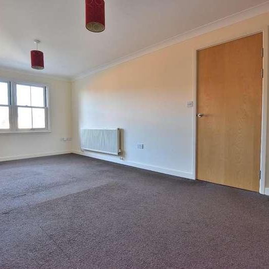 Chequers Lane, Dunmow, CM6 - Photo 1