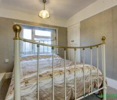 3 BEDROOM House - End Terrace - Photo 2