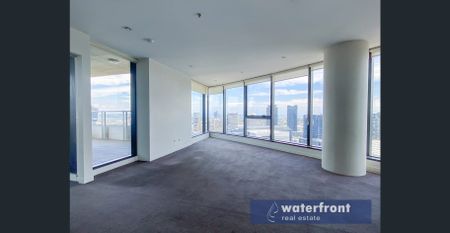 SPECTACULAR 3 BEDROOM WITH PANORAMOIC CITY AND HARBOUR VIEWS - Photo 5
