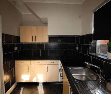 Glover Avenue, Manchester, M8 - Photo 2