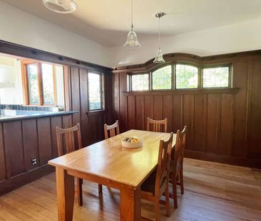 ASHBURTON, THREE BEDROOMS, HEAT PUMP, LOG BURNER - Photo 4